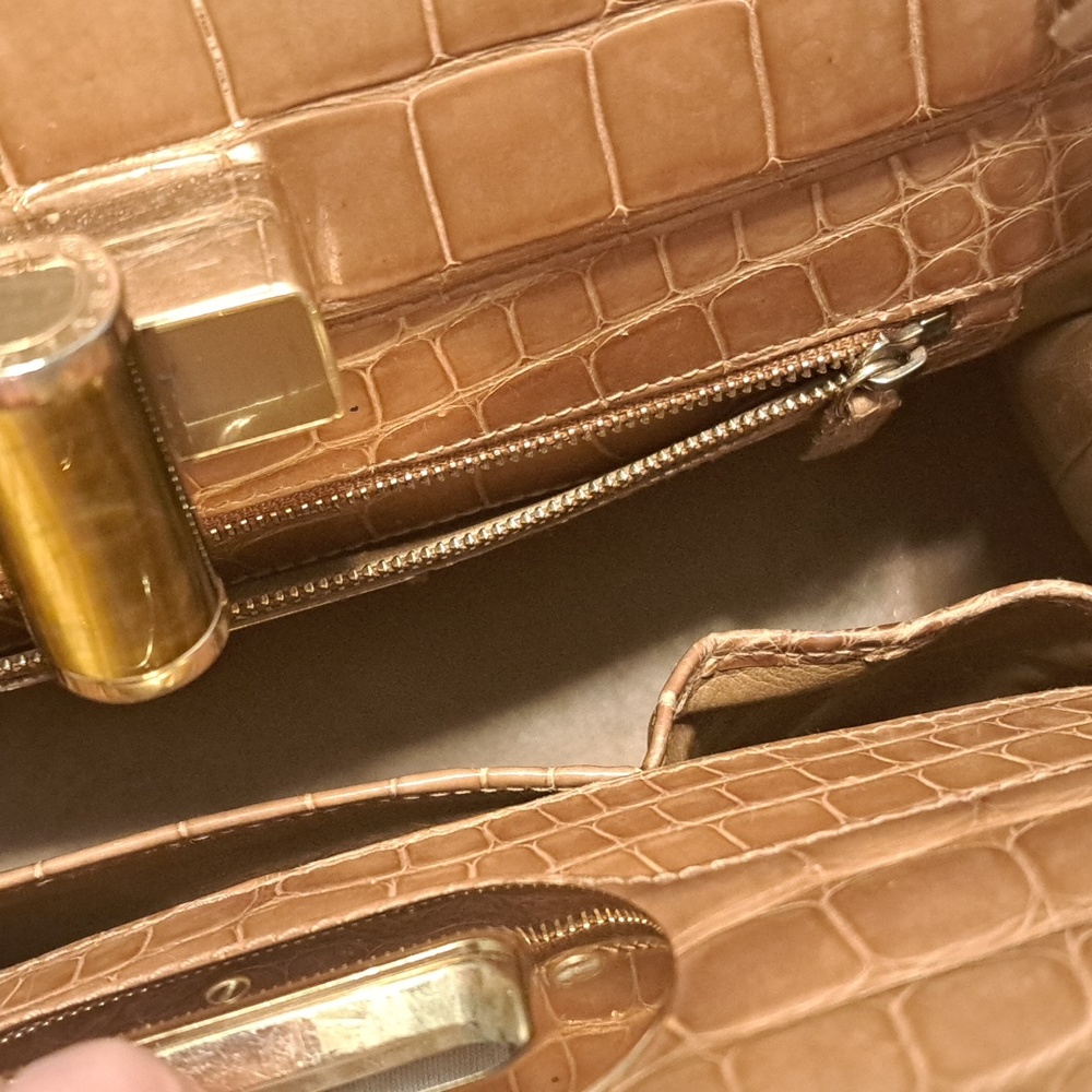 VERY RARE! Bulgari Isabella Rosselini Crocodile leather purse, beige - Picture 7 of 11